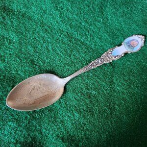 Sterling Silver Souvenir Spoon Mt. Ranier Seattle Angeline 17 gms. Collectible